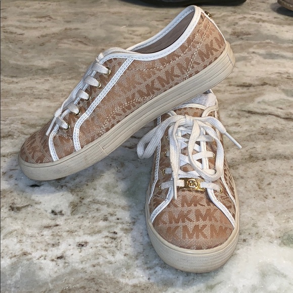 Michael Kors | Shoes | Girls Michael Kors Mk Canvas Lace Up Sneaker Sz ...